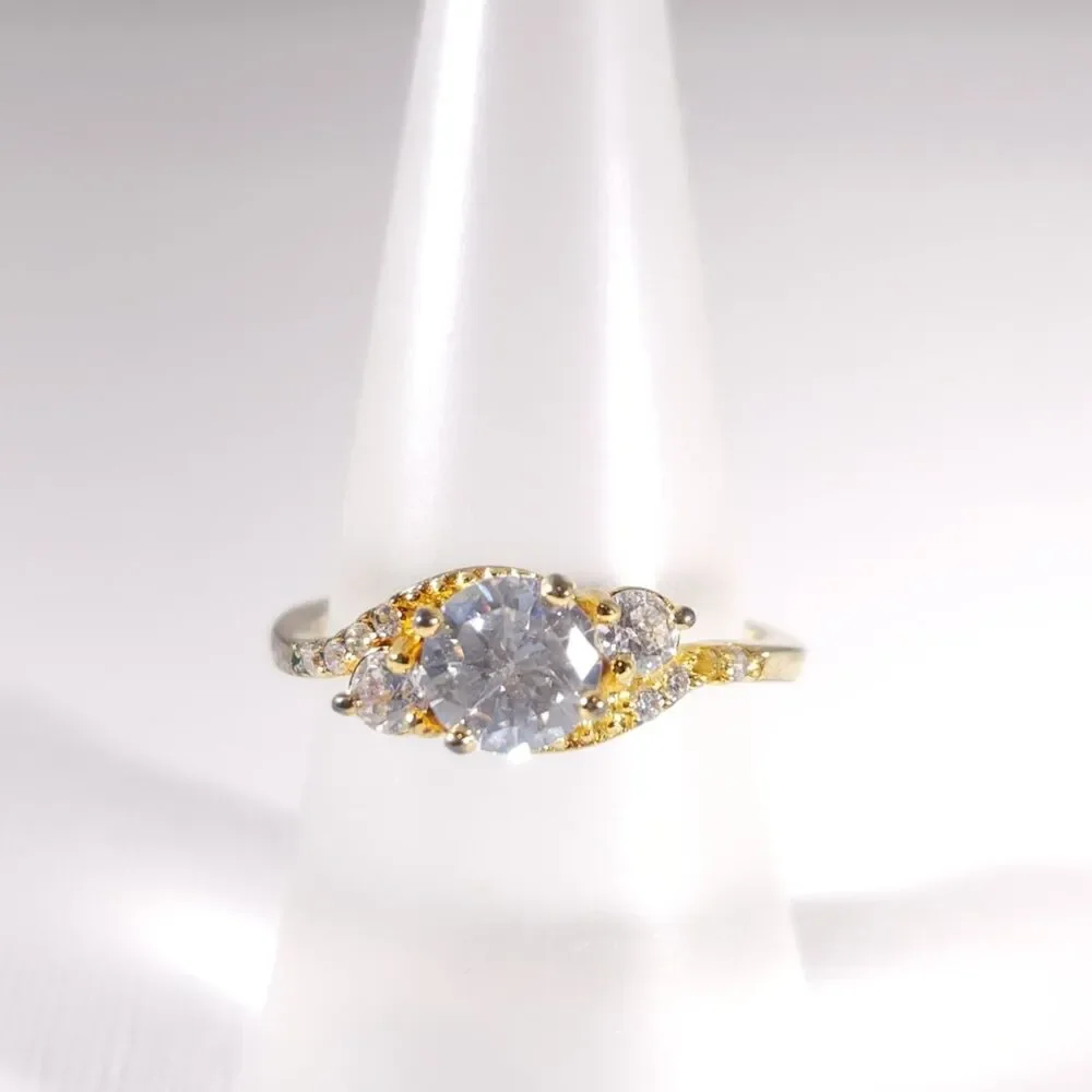 Cubic Zirconia sparkling cz